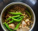 A picture of step 2 of Moong dal chilla.