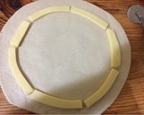 Foto del paso 1 de la receta: Pizza 🍕 con bordes de queso 🧀
