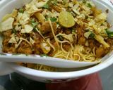 A picture of step 4 of Curry Khaosay.