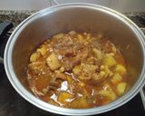 Foto del paso 8 de la receta Patatas guisadas con costillas y garbanzos