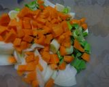 Foto del paso 2 de la receta: Sofrito de pollo y vacuno