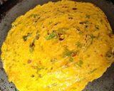A picture of step 3 of Methi stuffed besan chilla.