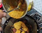 A picture of step 4 of Stuffed brinjal curry.