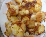 A picture of step 8 of My Garlic Buttered Smashed Roast Potatoes 🥔😍.