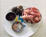 Foto langkah ke 1 dari resep Sup daging ayam,kacang merah dan jamur shitake.