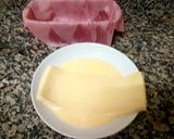 Foto del paso 4 de la receta: Pastel de jamón york y queso con pan de molde (Microondas)