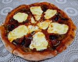 Une image de l'étape 8 de Pizza champignons fromage 🍕.