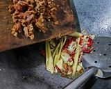 Foto langkah ke 4 dari resep Oseng Oseng Kikil.
