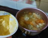 Foto langkah ke 2 dari resep Sup Tomat Telur.