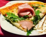 Foto del paso 4 de la receta: Pizza casera de mortadela, rucula y concentrado de albahaca 🌿