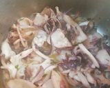 Foto del passaggio 4 della ricetta Gran fusilli al sughetto di seppia