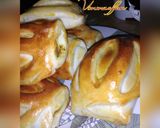A picture of step 3 of Arabic meat pie.