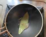 A picture of step 5 of Bandhakopi’r Ghonto Thakurbari style.