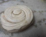 A picture of step 2 of Laccha paratha.