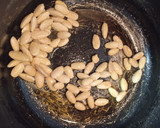Foto del paso 3 de la receta: Arroz basmati con almendras y dátiles
