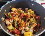 A picture of step 5 of Lauren's Autumn Harvest Soup.