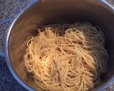 Foto del paso 8 de la receta Espaguetis con trucha asalmonada y alcaparras