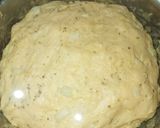 Foto langkah ke 2 dari resep Onion Bread.