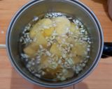 Foto langkah ke 2 dari resep Mashed Potato with Selery.