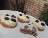 Foto del paso 4 de la receta: Mini tartas o bocaditos de ricota y arándanos saludable!