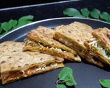 પુડલા રોટલી સેન્ડવીચ (Pudla Rotli Sandwich Recipe In Gujarati) રેસીપી સ્ટેપ4ફોટો