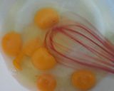 Foto langkah ke 3 dari resep Bolu Karamel (Sarang Semut).