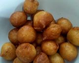 Foto langkah ke 6 dari resep Loukoumades alias donat Yunani.
