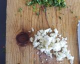 Foto del paso 3 de la receta Champiñones revueltos con gambas y espárragos verdes