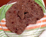 Foto del paso 6 de la receta: Torta de cacao con arándanos y harina de algarroba