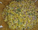 A picture of step 4 of Sweet corn nachos chat.