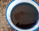 A picture of step 1 of Butterfly pea boba tea.
