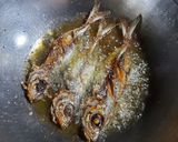 Foto langkah ke 1 dari resep Tumis Ikan Kembung Pete.