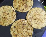 A picture of step 4 of Oats Coriander Biscuit Bhakhri.