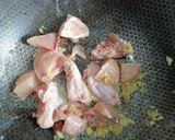 Foto langkah ke 2 dari resep Sup Ayam Jahe Labu Siam.