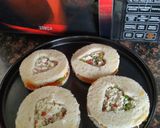 A picture of step 6 of Bread_cheesy_veg_window_sindwich.