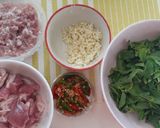 รูปขั้นตอนการทำที่ 1 ของ "ผัดกะเพราสองหมู" Stir Fried Pork with Basil🌿🐖🐷