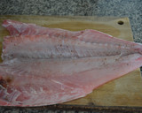 Foto del paso 3 de la receta: Lubina salvaje al horno