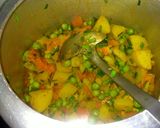 आलू मटर की सब्जी (aloo matar ki sabzi recipe in Hindi) रेसिपी चरण 3 फोटो