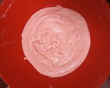 A picture of step 4 of Strawberry Cupcakes.