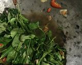 Foto langkah ke 5 dari resep Tumis Kangkung Simple.