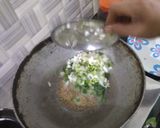 લીલી ડુંગળી અને સેવ ટામેટાનું શાક(Lili dungli-sev-tameta nu shak recipe in Gujarati) રેસીપી સ્ટેપ2ફોટો