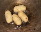 A picture of step 3 of # Ramadan Aaloo 🍞 bread cutlet.