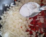 Foto del paso 1 de la receta: Empanadas de pollo