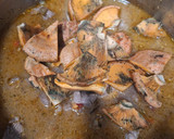 Foto del paso 3 de la receta: Estofado de ternera con robellones, patata y boniato