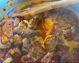 Foto langkah ke 2 dari resep Hungarian Goulash.