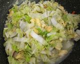 Foto langkah ke 5 dari resep Sayur orak arik sawi telor.