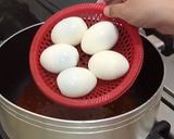 A picture of step 1 of Egg Masala Curry.