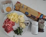 Foto langkah ke 1 dari resep Spaghetti Carbonara.