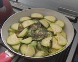Foto del paso 1 de la receta: Pizza de zapallitos