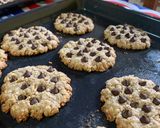 Foto del paso 4 de la receta: Galletitas de avena con chips de chocolate